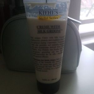 Kielhs creme with silk groom